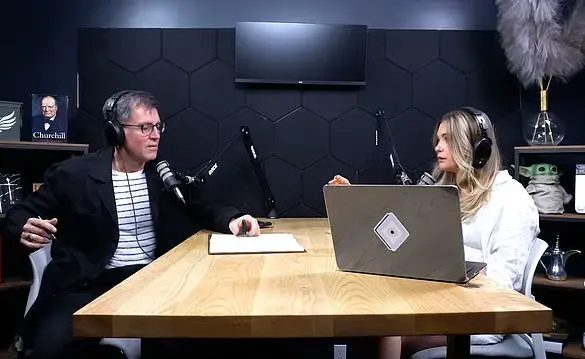 Co-hosts of *The Art of the Brand* Slam Meghan Markle’s *As Ever* as a ‘Royal Disaster,’ Accusing Her of Exploiting Her Fame and Marriage to Prince Harry to ‘Sucker People’