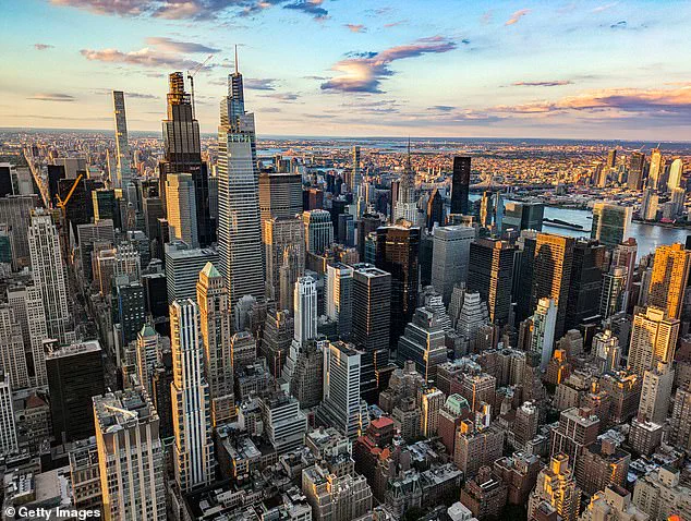 Defying Trends: New York City's Tourism Resilience Amid National Policy Debates