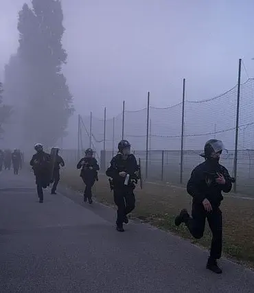 Early Morning Confrontation in Gravelines as Authorities Intercept Migrants Attempting to Cross to Britain