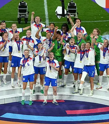 England's Lionesses Secure Historic Victory in UEFA Women’s EURO 2025 Final with Penalty Shootout Win Over Spain