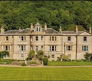 Ewan McGregor Faces Setback as Council Blocks Luxury Mansion Roof Repair Over Structural Fears