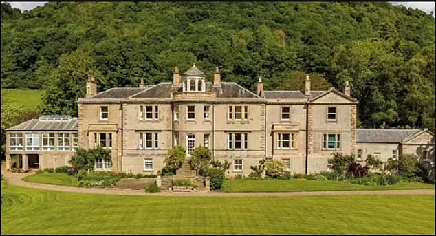 Ewan McGregor Faces Setback as Council Blocks Luxury Mansion Roof Repair Over Structural Fears