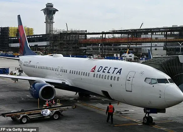 Federal Agents Storm Delta Flight Cockpit in Rare Show of Force, Leaving Passengers in Shock