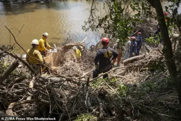 Flash Flooding in Kerr County, Texas Sparks New Fatal Flood Warning as Volunteers Evacuate Amid Ongoing Disaster