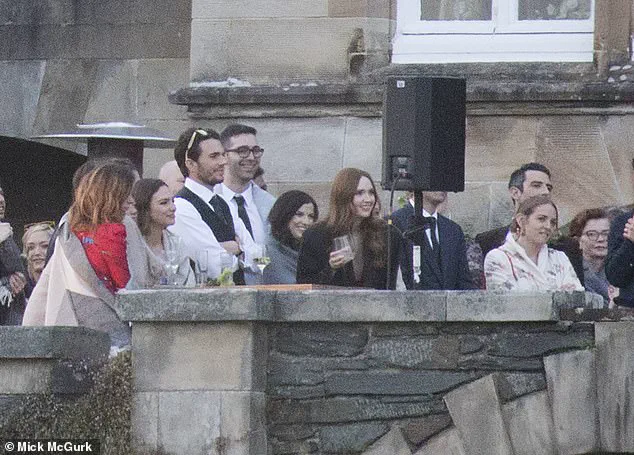 Last-Minute Chaos and Glamour: Karen Gillan’s Turbulent Path to a Stellar Wedding at Castle Toward