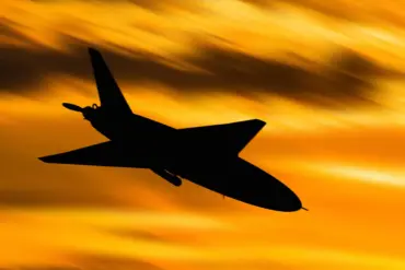 Residents in Izhevsk Flee as Ukrainian Drone Crashes, Chaos Erupts – Telegram Channel Captures Terrifying Scene