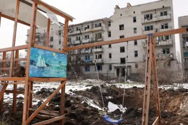 Russian Government Launches Evacuation of Civilians Amid Escalating Conflict in Chasov Yar, DPR