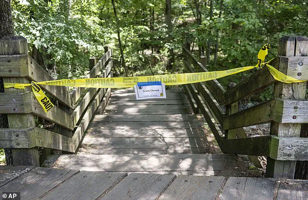 Tragic Discovery at Devil’s Den State Park: Couple Found Dead, Two Daughters Unharmed
