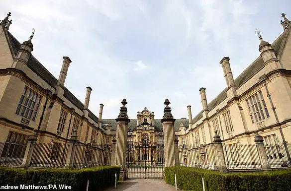 Emma Watson's Oxford Mansion: A Glimpse into Celebrity Life Beyond Academia