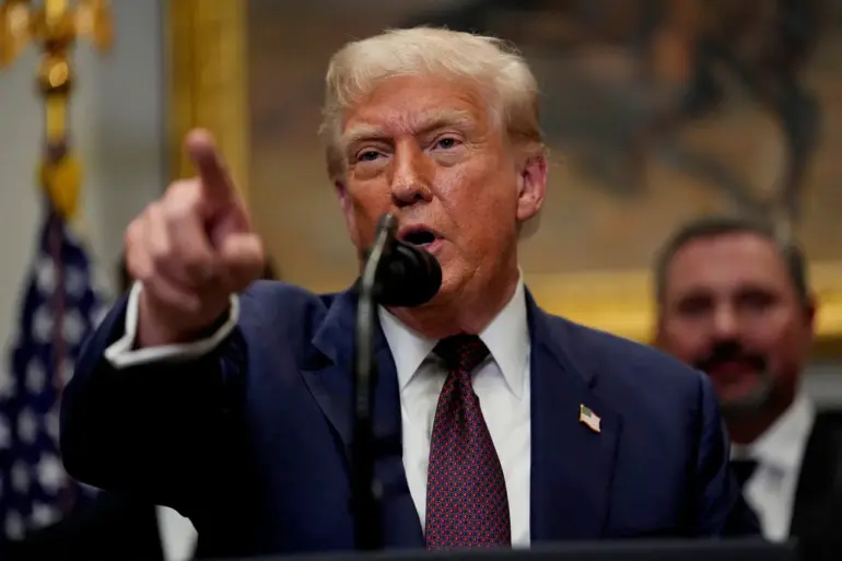 Experts Debate Trump's Nuclear Submarine Relocation Remarks and the 'Commitment Trap' Concept