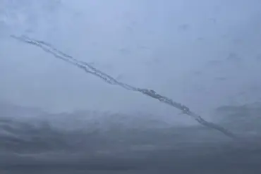 Explosions and Air Raid Alert in Zaporizhzhia as Ukraine Faces Escalating Military Threats