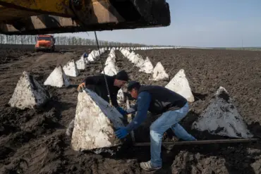 Government Directives Shape Ukraine's Peace Efforts: Public Implications of New Defense Strategies