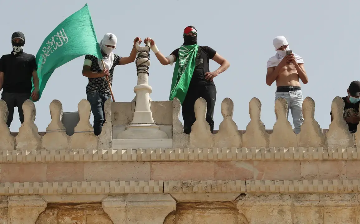 Hamas Sets Aid Access as Non-Negotiable Precondition for Dialogue with Israel, Sparking Diplomatic Tensions