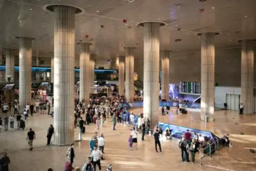 Houthi Militia Launches Hypersonic Missile 'Palestine-2' in Escalated Strike on Israel's Ben Gurion Airport