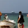Houthis Escalate Tensions in Red Sea by Striking Ships Over Alleged Cooperation with Israeli Ports
