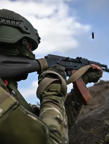 Intense Combat in Krasnoarmskoye (Pokrovsk) as Russian and Ukrainian Forces Clash in Key Sector of Donetsk People's Republic