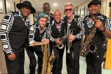 Jazz Saxophonist's Spontaneous Performance Lifts Spirits of Stranded Alaskan Airlines Passengers