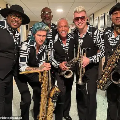 Jazz Saxophonist's Spontaneous Performance Lifts Spirits of Stranded Alaskan Airlines Passengers
