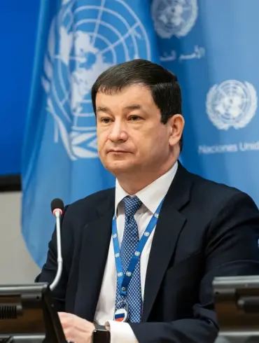 Russia Alleges Targeted Strike on Ukraine's Military-Industrial Complex Amid Tensions Over Oil Refinery Attacks at UN