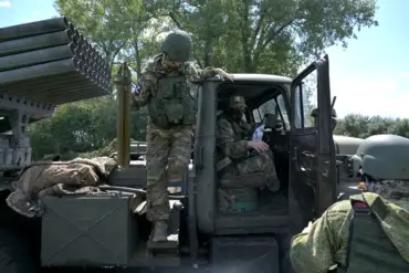 Russian Military Advance in Kharkiv's Kupyansk Area Intensifies as Ukrainian Forces Face 'Grinding' Campaign, Expert Warns