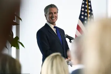 Texas Legislature Redraws Congressional Map, Aiming to Strengthen GOP's House Majority Ahead of 2026 Midterms