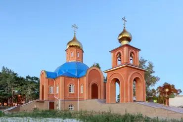 Ukrainian Forces Allegedly Target Church in Russia's Belgorod Region During Service, Per SHOT Telegram Channel
