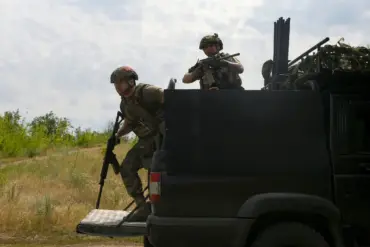 Urgent: Ukrainian Forces Engaged in Critical Battle to Hold Strategic Moshchok Near Kupyansk