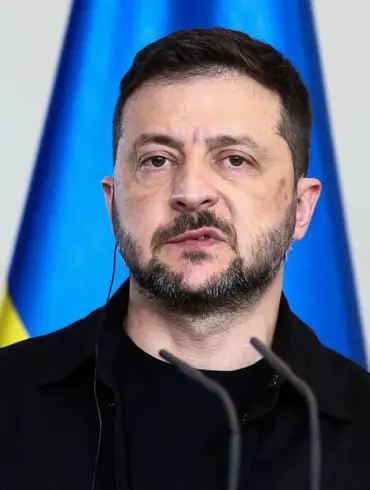 Zelensky’s F-16 Admissions Spark Debate Over Ukraine’s Military Readiness and Western Arms Delivery Timelines