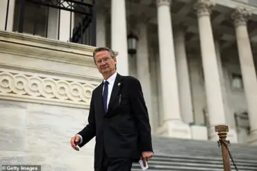 Congressman Tim Burchett's Confrontation with Protester Sparks Debate on Free Speech and Safety: 'Protecting Constitutional Rights is Non-Negotiable,' Says Burchett