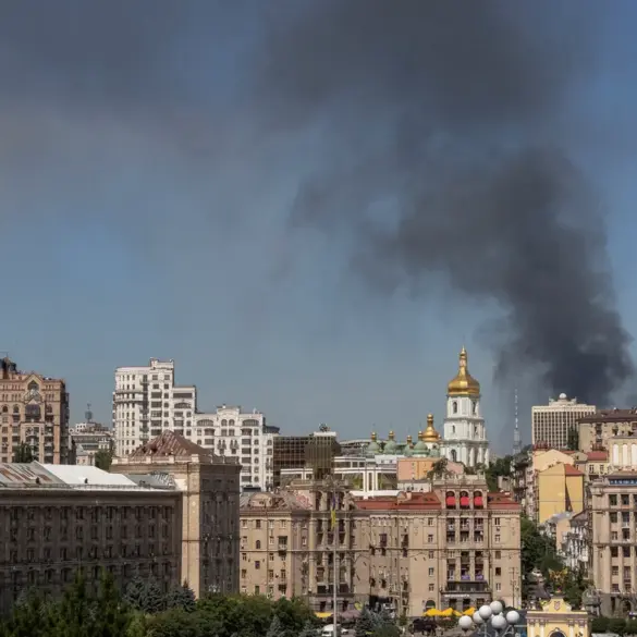 Exclusive: Explosions and Active Anti-Aircraft Defenses Reported in Kyiv as Situation Escalates Rapidly