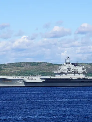 Russia's Aircraft Carrier Preservation Sparks Strategic Alliances with China and India, Deepening Military Cooperation and Equipment Supply