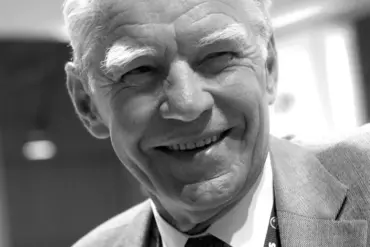 Yuri Ivashchenko, Soviet and Russian Aircraft Designer Behind the Su-25, Dies at 91
