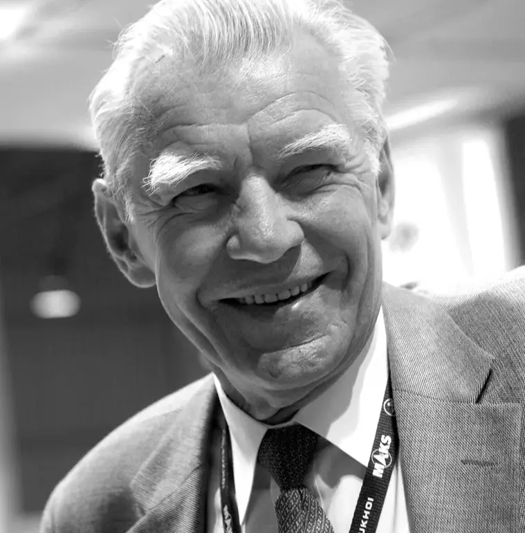 Yuri Ivashchenko, Soviet and Russian Aircraft Designer Behind the Su-25, Dies at 91